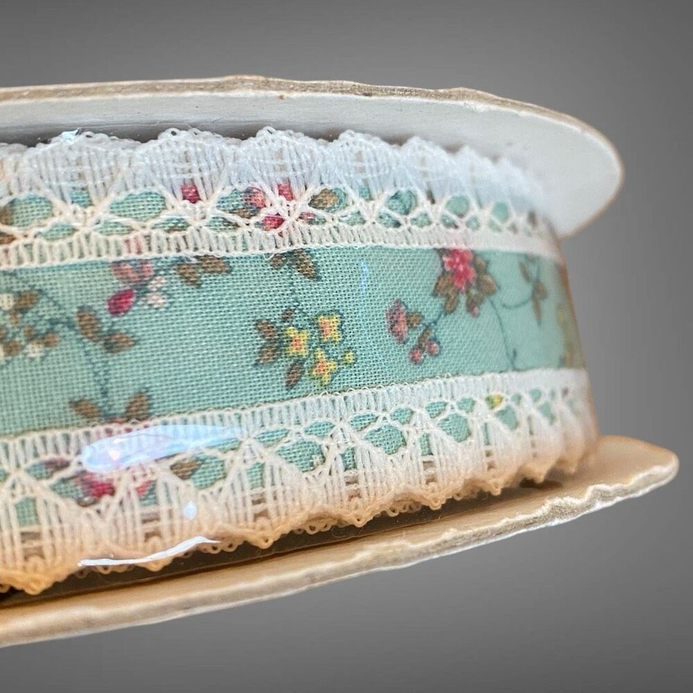 Vintage Cottage Core Ribbon Lace Edge 20 yards